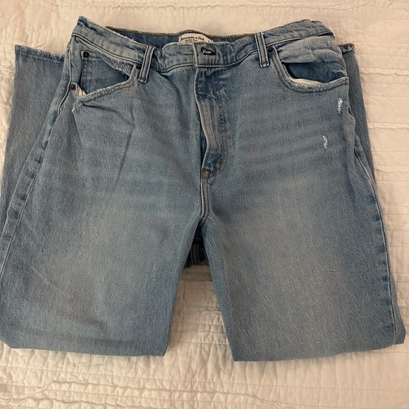 Abercrombie & Fitch Denim - ABERCROMBIE & FITCH THE KICK FLARE ULTRA HIGH RISE JEANS! ✨